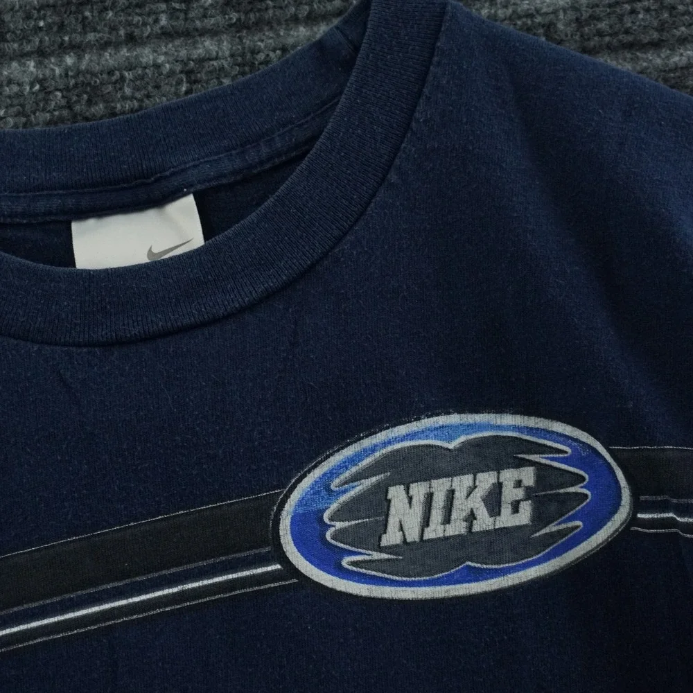 Nike Long Sleeve T-Shirt Boys XL Navy Blue Graphic Swoosh Logo